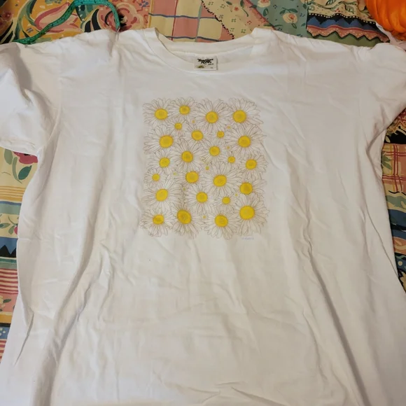 Tennessee River Gold Daisy T-Shirt ~Retro ~Y2K ~ GUC ~ Wmn XL ~ USA 100% Cotton - Picture 2 of 16